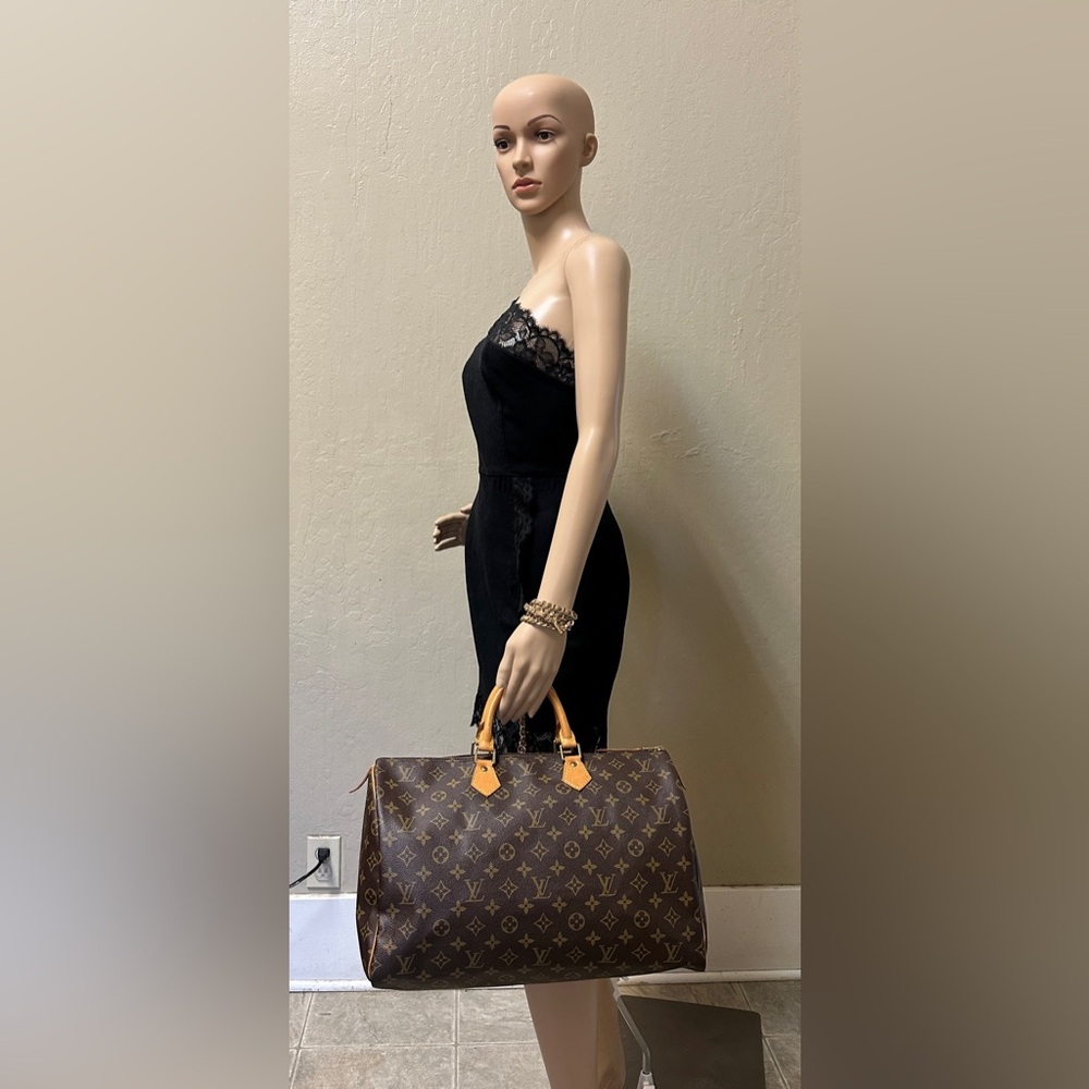 Louis Vuitton Monogram Speedy 40 - Picture 4 of 15